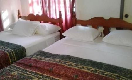 Top Ranking Guesthouse Speyside ภายนอก รูปภาพ